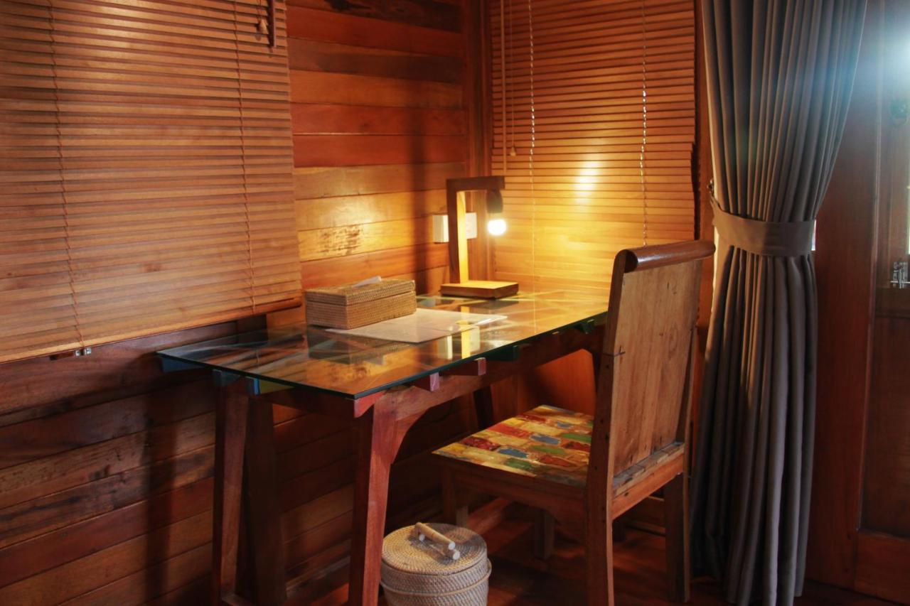 One Bedroom Grand Javanese Joglo Ubud 1 Luaran gambar