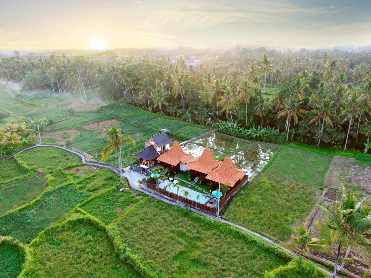 One Bedroom Grand Javanese Joglo Ubud 1 Luaran gambar