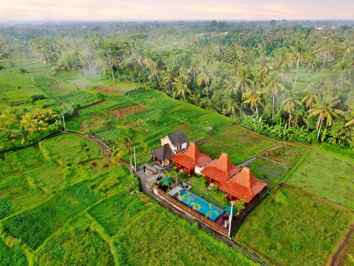 One Bedroom Grand Javanese Joglo Ubud 1 Luaran gambar
