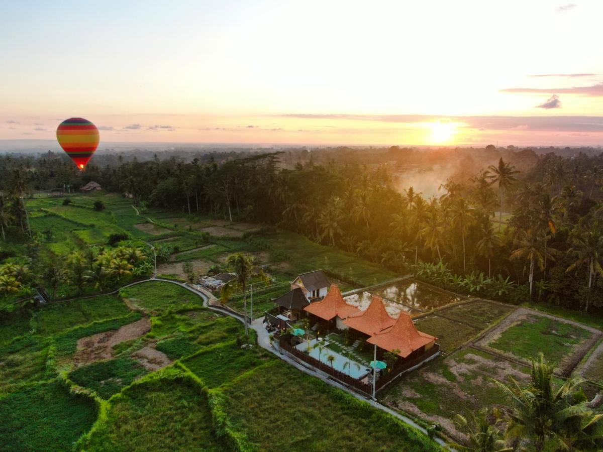 One Bedroom Grand Javanese Joglo Ubud 1 Luaran gambar