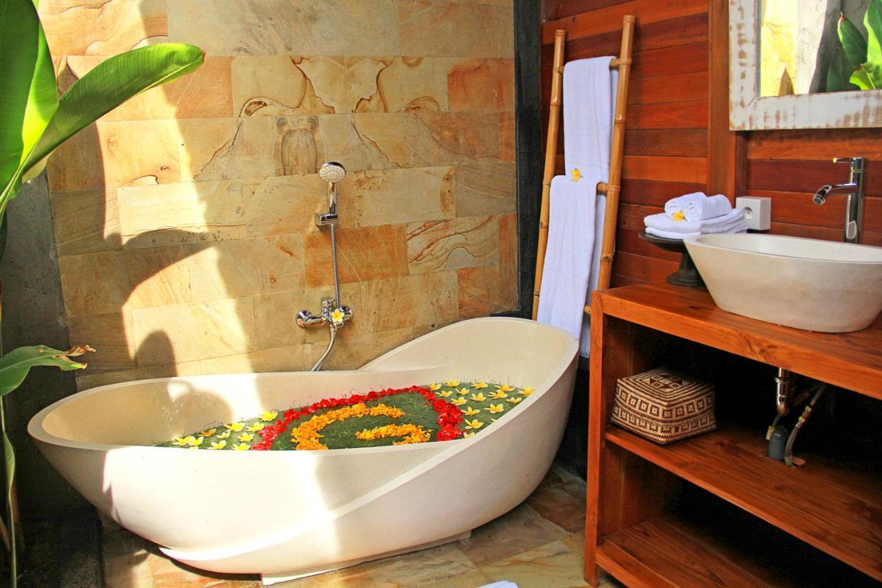 One Bedroom Grand Javanese Joglo Ubud 1 Luaran gambar
