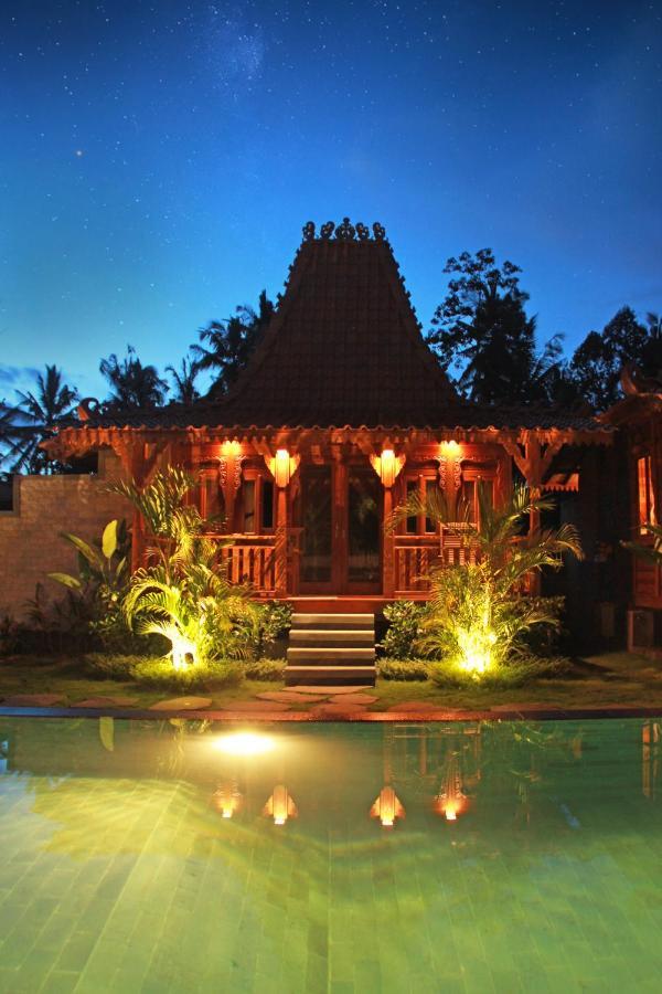 One Bedroom Grand Javanese Joglo Ubud 1 Luaran gambar